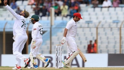 তৃতীয় দিন শেষে চালকের আসনে আফগানিস্তান