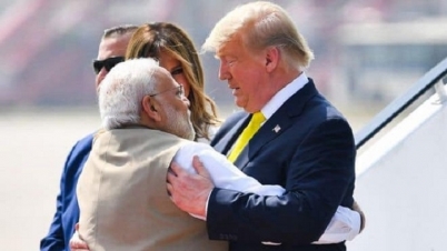 ট্রাম্প এখন ভারতে