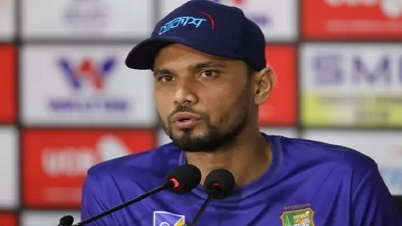 অধিনায়কত্ব ছাড়লেন মাশরাফি