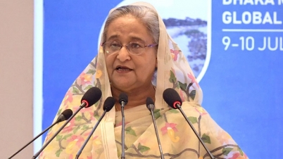 গুজবে কান দেবেন না: প্রধানমন্ত্রী গুজবে কান দেবেন না: প্রধানমন্ত্রী