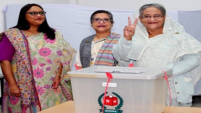 নৌকার জয় হবেই, ভোট দিয়ে বললেন শেখ হাসিনা
