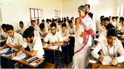 শান্তিপূর্ণভাবে এইচএসসি প্রথম দিনের পরীক্ষা অনুষ্ঠিত