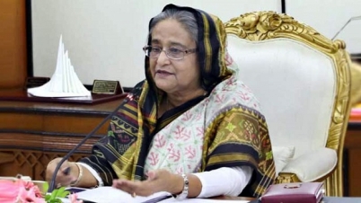 আমরা বাংলাদেশকে এগিয়ে নিয়ে যাচ্ছি : প্রধানমন্ত্রী আমরা বাংলাদেশকে এগিয়ে নিয়ে যাচ্ছি : প্রধানমন্ত্রী