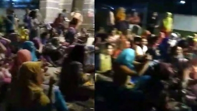 রোকেয়া হলে পুনর্নির্বাচন দাবিতে বিক্ষোভ