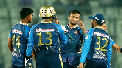 ঢাকার রুদ্ধশ্বাস জয়