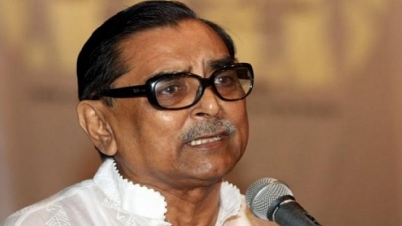 কামলা দেয়ার নামে ফটোসেশন চলছে