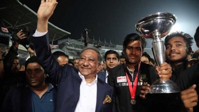 বিশ্বকাপজয়ী যুবাদের লাল গালিচা সংবর্ধনা