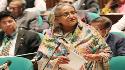 হাতে লিখে ৫০টি সংসদীয় কমিটি গঠন করে প্রধানমন্ত্রীর রেকর্ড