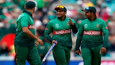 অলরাউন্ডার সাকিবের বিশ্বরেকর্ড