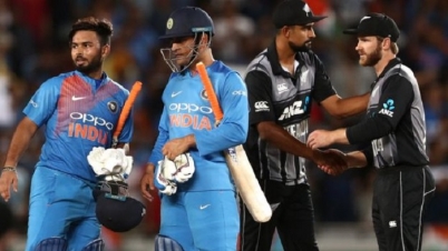 ফেভারিট ভারতকে হারিয়ে ফাইনালে নিউজিল্যান্ড