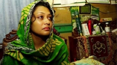 মিন্নির গ্রেফতার নিয়ে যা বললেন পুলিশ সুপার মিন্নির গ্রেফতার নিয়ে যা বললেন পুলিশ সুপার