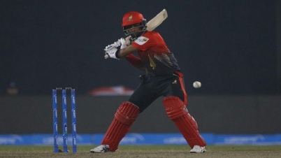 বিপিএলের মাঝপথে দেশে ফিরছেন ৩ লংকান