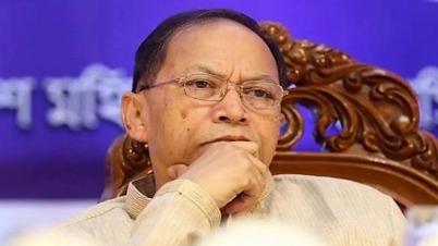 সাবেক বিচারপতি সিনহাসহ ১১ জনের বিরুদ্ধে দুদকের চার্জশিট সাবেক বিচারপতি সিনহাসহ ১১ জনের বিরুদ্ধে দুদকের চার্জশিট