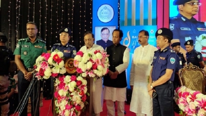 রিফাত হত্যায় জড়িত সবাইকে গ্রেফতার করা হবে:স্বরাষ্ট্রমন্ত্রী রিফাত হত্যায় জড়িত সবাইকে গ্রেফতার করা হবে:স্বরাষ্ট্রমন্ত্রী