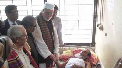 মুক্তিযোদ্ধার সনদ ছেঁড়া চিকিৎসকের শাস্তি দাবি কাদের সিদ্দিকীর মুক্তিযোদ্ধার সনদ ছেঁড়া চিকিৎসকের শাস্তি দাবি কাদের সিদ্দিকীর