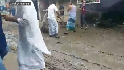 নারায়ণগঞ্জে প্রকাশ্যে দু’ব্যক্তিকে কুপিয়ে হত্যার চেষ্টা নারায়ণগঞ্জে প্রকাশ্যে দু’ব্যক্তিকে কুপিয়ে হত্যার চেষ্টা