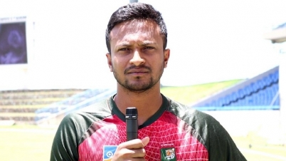 নববর্ষে সাকিবের শুভেচ্ছা