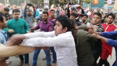 ভিপি নুরের ওপর হামলা