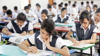 এসএসসি-সমমানের পরীক্ষার ফল যথাসময়েই