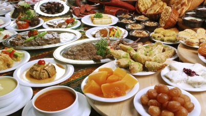 তীব্র গরমে কী খাবেন, বর্জন করবেন কী তীব্র গরমে কী খাবেন, বর্জন করবেন কী