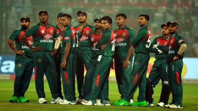 দিল্লীর প্রতিশোধ রাজকোটে, সমতায় ভারত
