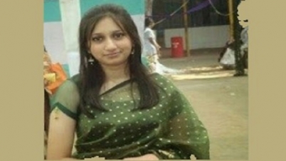 পাক সুন্দরীর গুপ্তচরবৃত্তি !