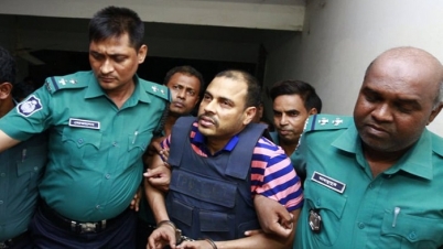 ৭ দিনের রিমান্ডে ‘ক্যাসিনো খালেদ’ ৭ দিনের রিমান্ডে ‘ক্যাসিনো খালেদ’