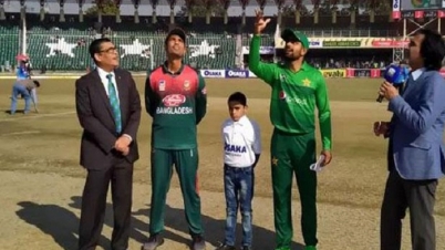 বাংলাদেশ দলকে পাকিস্তানি দর্শকদের সম্মান প্রদর্শন