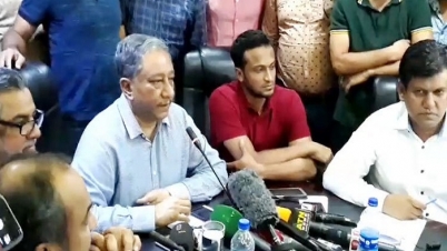 ধর্মঘট স্থগিত, মাঠে ফিরছেন ক্রিকেটাররা
