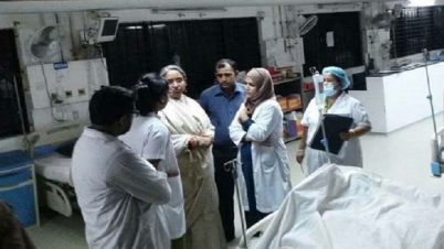 ছাত্রীর শ্লীলতাহানি, পুড়িয়ে হত্যাচেষ্টা