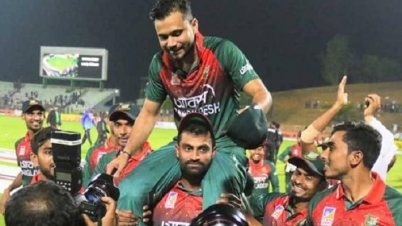 বিদায় অধিনায়ক মাশরাফি