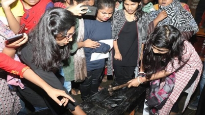 উত্তেজনায় বন্ধ রোকেয়া হলের ভোট