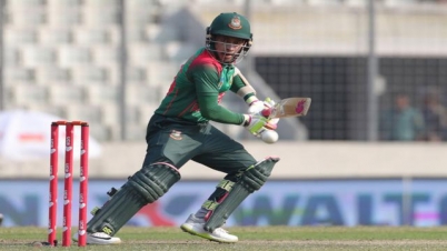 আইপিএলে মুসফিককে নিতে কোন দলের আগ্রহ দেখা যায়নি
