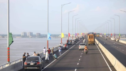 প্রথম দিনেই পদ্মাসেতুতে টোল আদায় ২ কোটি টাকা