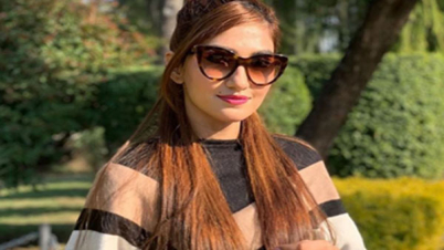 কোহলির ওপর থেকে স্ত্রীর নজর ফেরাতে পারছেন না পাকিস্তানি পেসার