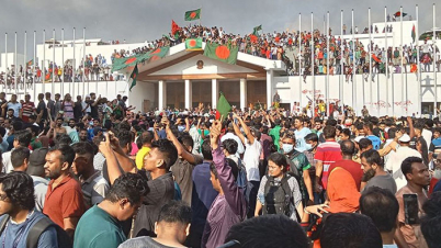 ৫ আগস্ট সরকারি ছুটি ঘোষণার সিদ্ধান্ত