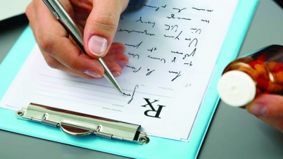 করোনা: ফেসবুক প্রেসক্রিপশন করোনা: ফেসবুক প্রেসক্রিপশন