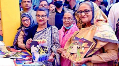 অমর একুশে বইমেলার পর্দা উঠল