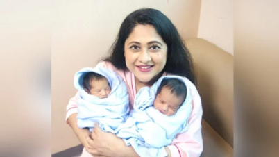 যমজ সন্তানের মা হলেন সুমাইয়া শিমু