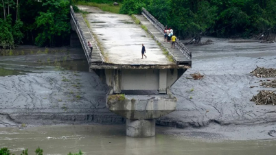 নেপাল-তিব্বতে বন্যায় নিহত ১০০০ ছাড়ালো নেপাল-তিব্বতে বন্যায় নিহত ১০০০ ছাড়ালো