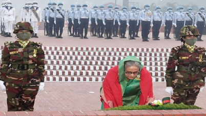 মুক্তিযুদ্ধের শহীদ, বঙ্গবন্ধুর প্রতি  প্রধানমন্ত্রীর শ্রদ্ধা