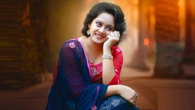 নায়িকা হিসেবে ছবিতে অভিষেক হচ্ছে দীঘির