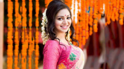হানিমুনে বউয়ের সঙ্গে মা, প্রভার স্ট্যাটাস নিয়ে সমালোচনার ঝড়