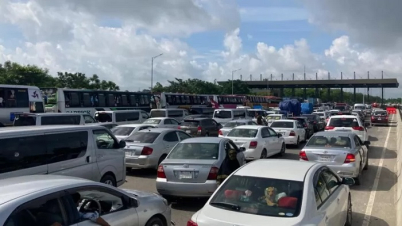 পদ্মা সেতুর দুই পাশে যানজট