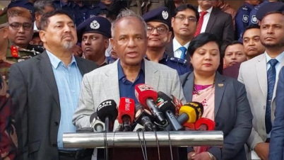 নির্বাচনি বিধি ভাঙলে ছাড় নেই: স্বরাষ্ট্র উপদেষ্টা নির্বাচনি বিধি ভাঙলে ছাড় নেই: স্বরাষ্ট্র উপদেষ্টা