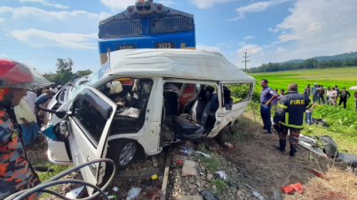 মিরসরাইয়ে ট্রেন-মাইক্রোবাস দুর্ঘটনায় তদন্ত কমিটি