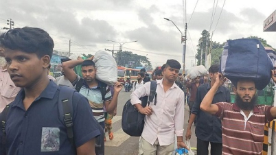 বাস টার্মিনালগুলোতে যাত্রীচাপ: বাড়তি ভাড়া আদায়ের অভিযোগ