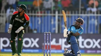 ম্যাচ হেরে ক্যাচ মিসের খেসারত দিল বাংলাদেশ