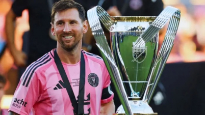 আবারো এমভিপি এ্যাওয়ার্ড জিতলেন মেসি আবারো এমভিপি এ্যাওয়ার্ড জিতলেন মেসি