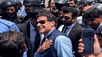 দুই সপ্তাহের জামিন পেলেন ইমরান খান
